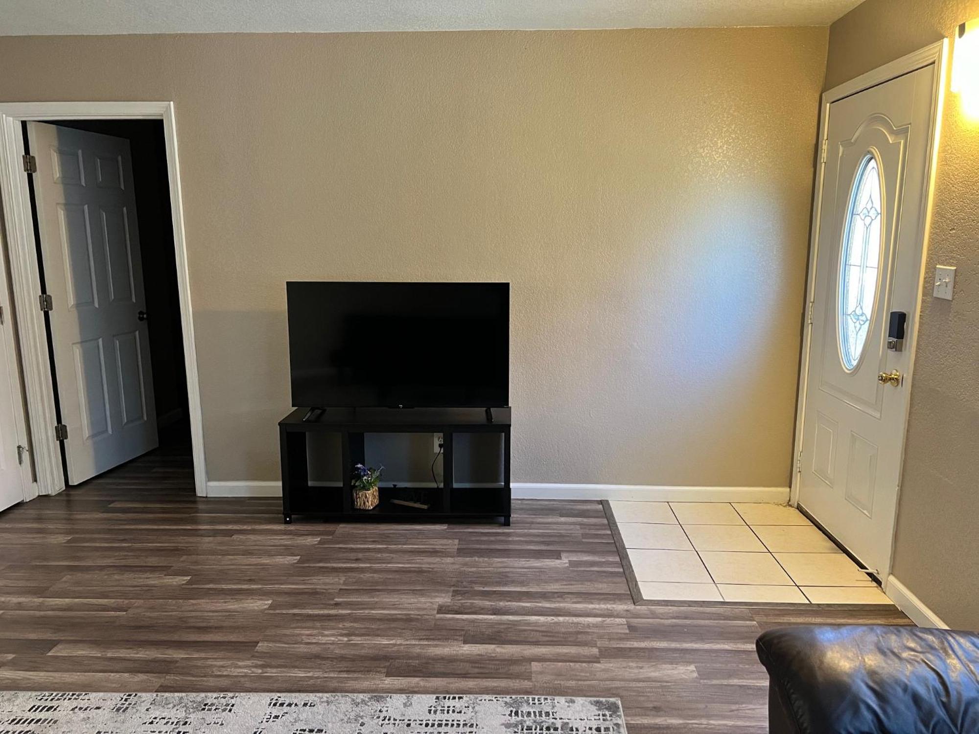 Quiet 1Bed,1Bath Condo With Free Parking Fresno Eksteriør billede